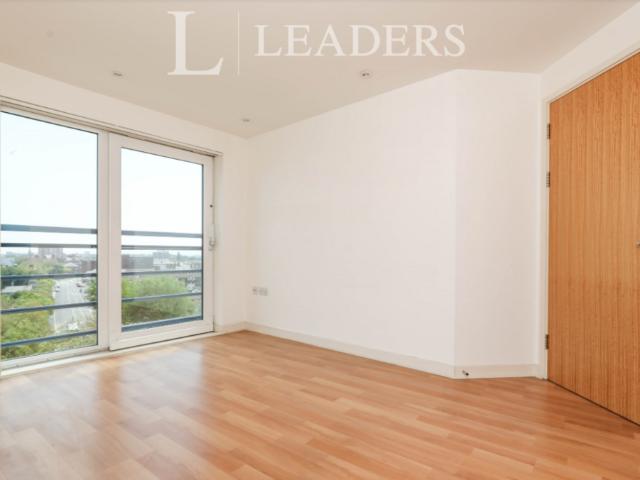 Flat for rent in Portsea, City Of Portsmouth