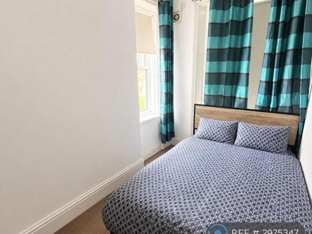 Apartment for rent in Yeadon, West Yorkshire