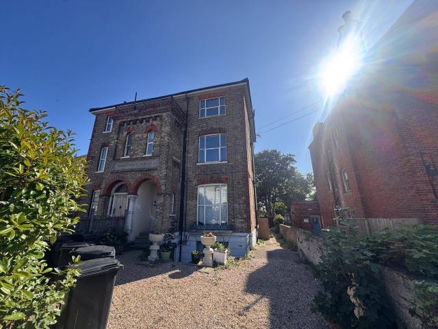 Apartment for rent in Acol, Kent