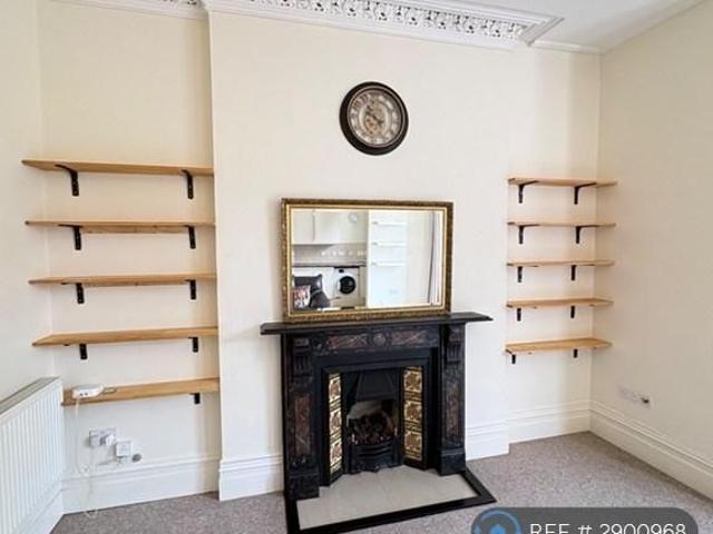 Apartment for rent in Golden Valley, Gloucestershire