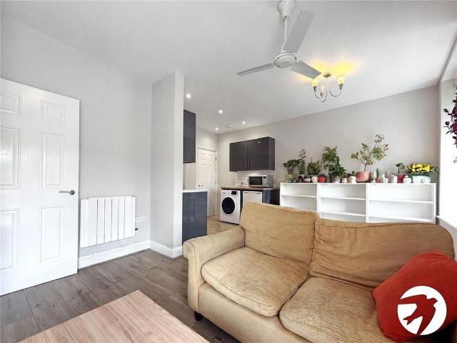 Apartment for rent in Regent Quay, Oad Street