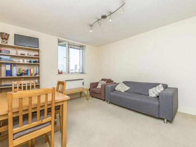 Apartment for rent in London Borough of Lambeth, Greater London