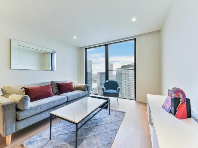Flat for rent in Saint Matthias Estate, Poplar Grove