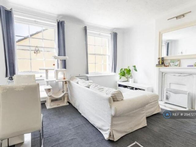 Apartment for rent in Ewens Farm, Golden Valley