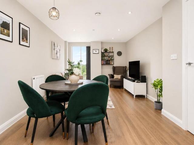 Apartment for rent in Elstree and Borehamwood, Borehamwood