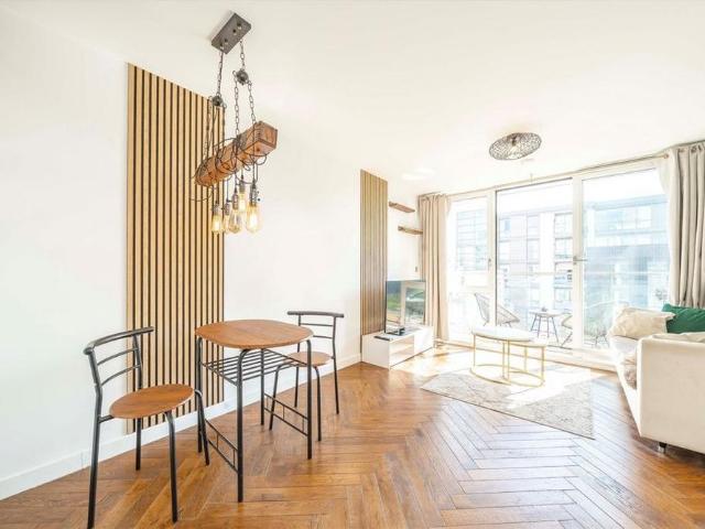 Apartment for rent in London Borough of Hounslow, Greater London