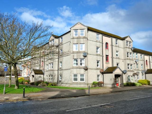 Flat for rent in Ballindoch, Scotland