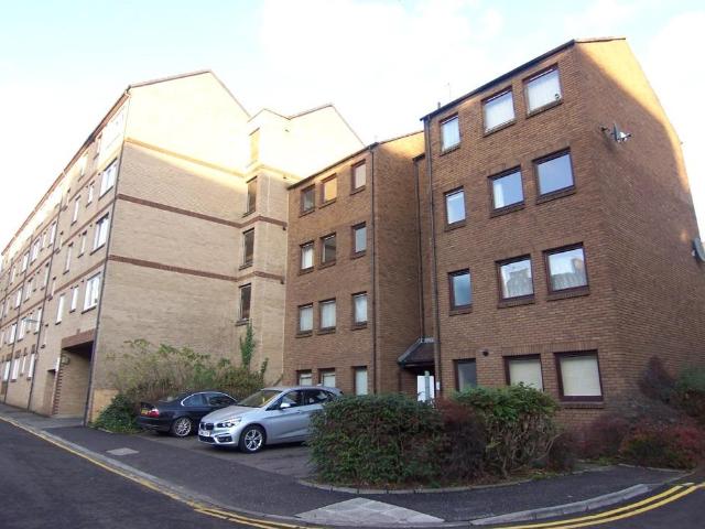 Flat for rent in Southside, Scotland