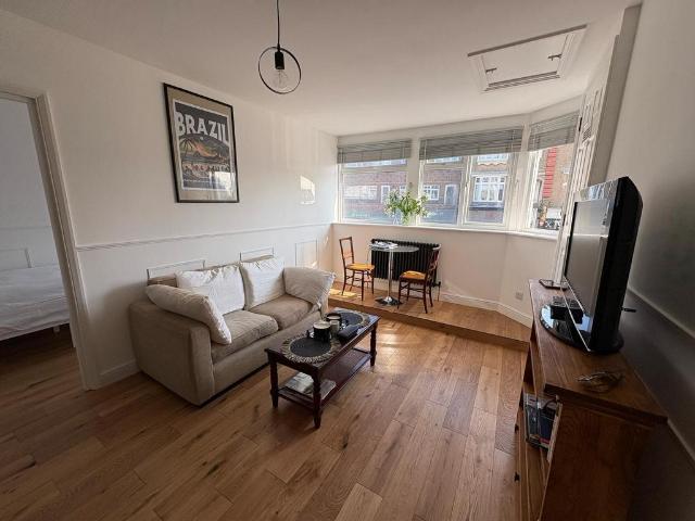 Flat for rent in Eastbourne, East Sussex