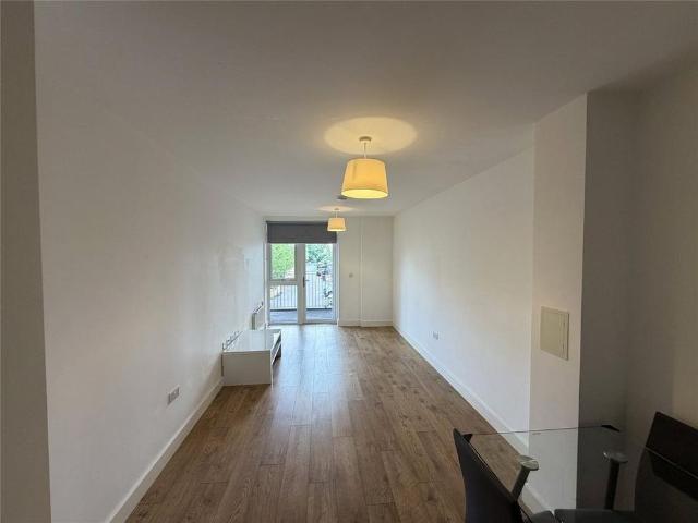 Apartment for rent in New Southgate, Greater London