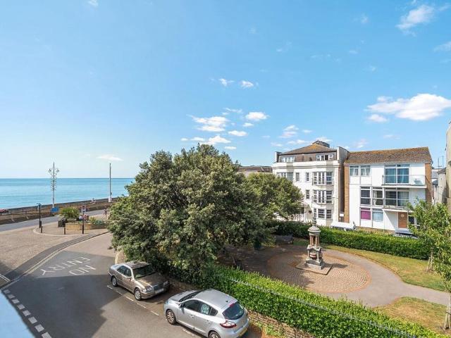 Flat for rent in Clapham, West Sussex