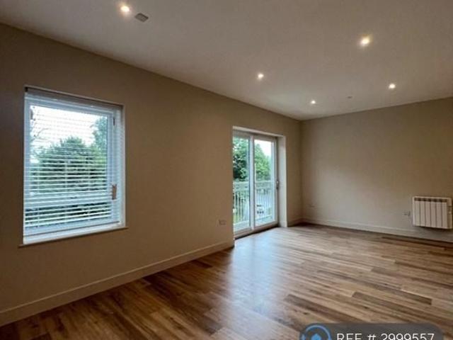 Apartment for rent in Carmarthen, Wales