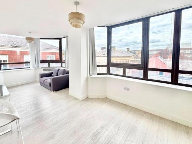 Apartment for rent in The Haulgh, Lee Bank