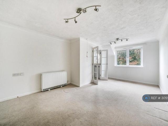 Apartment for rent in High Brooms, Tunbridge Wells