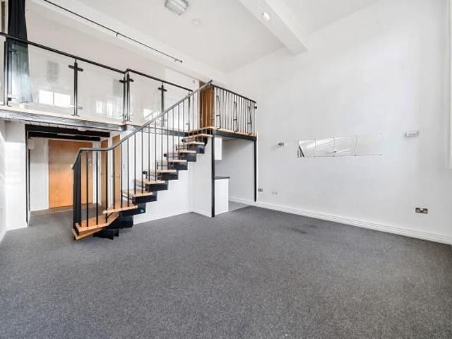 Apartment for rent in Rodbourne, Swindon
