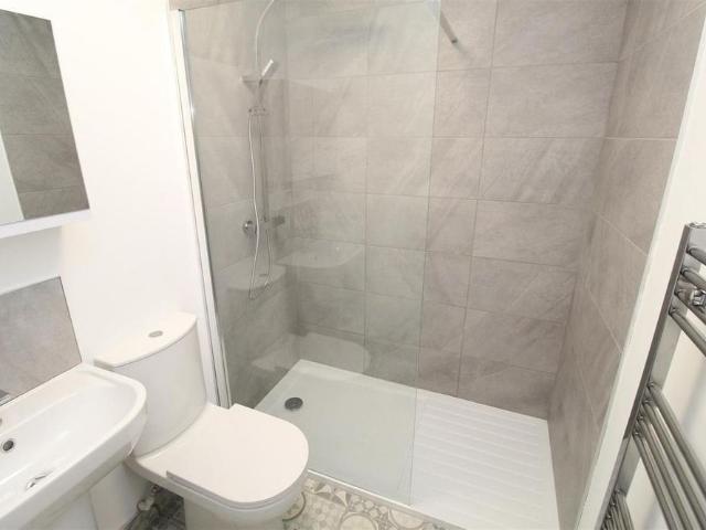 Apartment for rent in Falcon Lodge, Wales