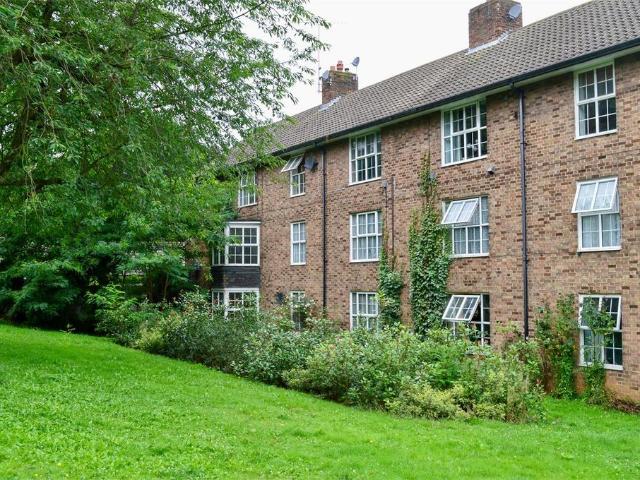 Flat for rent in Fretherne, Hertfordshire