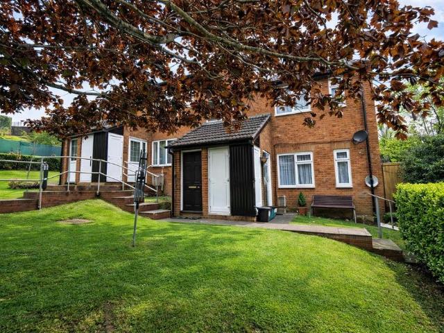 Flat for rent in Castlefield, Cressex