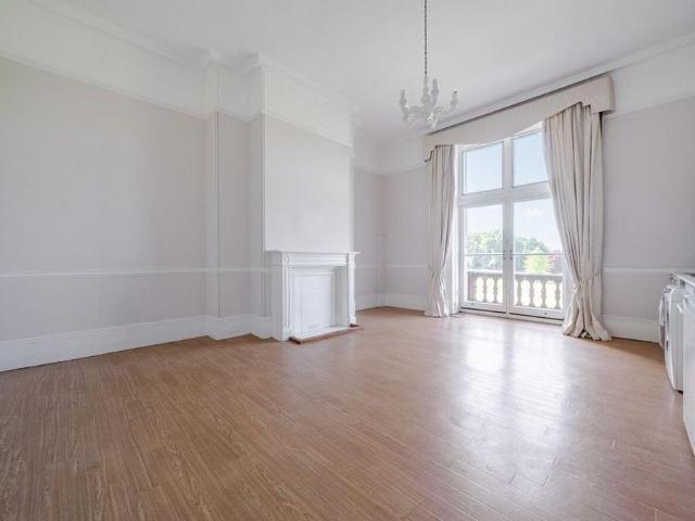 Apartment for rent in Chislehurst, Greater London