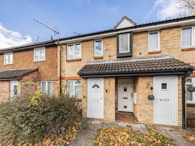 Flat for rent in London Borough of Hillingdon, Greater London