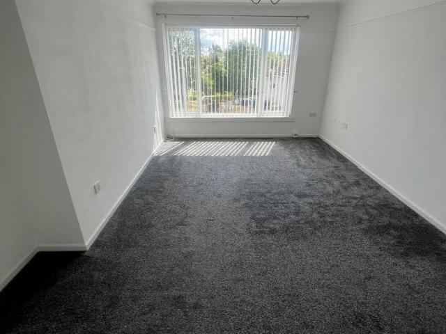 Apartment for rent in Lightburn, Scotland