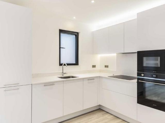 Apartment for rent in London Borough of Merton, Greater London
