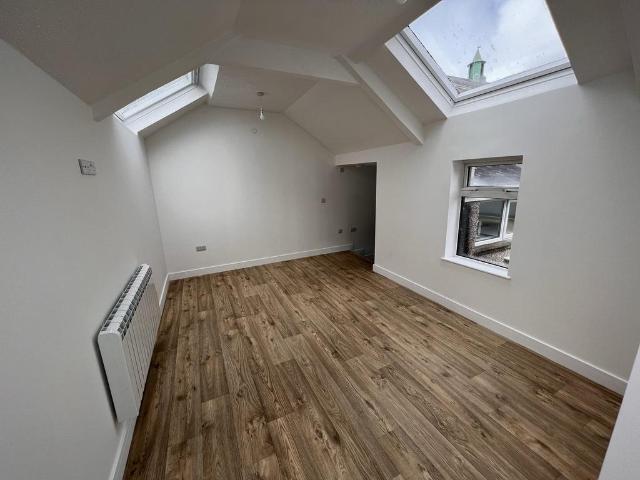 Flat for rent in Carmarthen, Wales