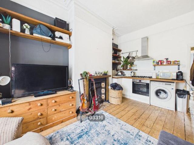 Apartment for rent in Round Hill, Brighton & Hove