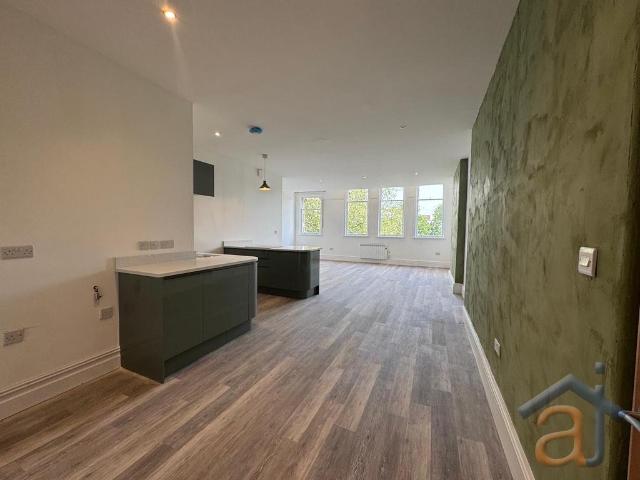 Flat for rent in Southport, Sefton