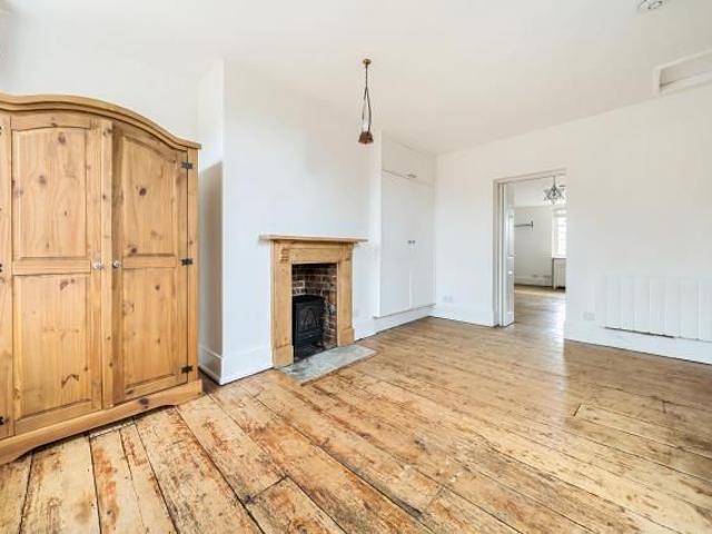 Apartment for rent in Berrick Salome, Oxfordshire