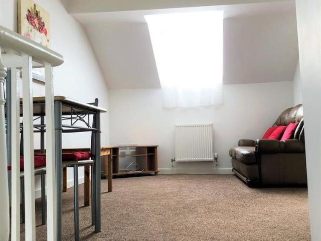 Apartment for rent in Stow Hill, Wales