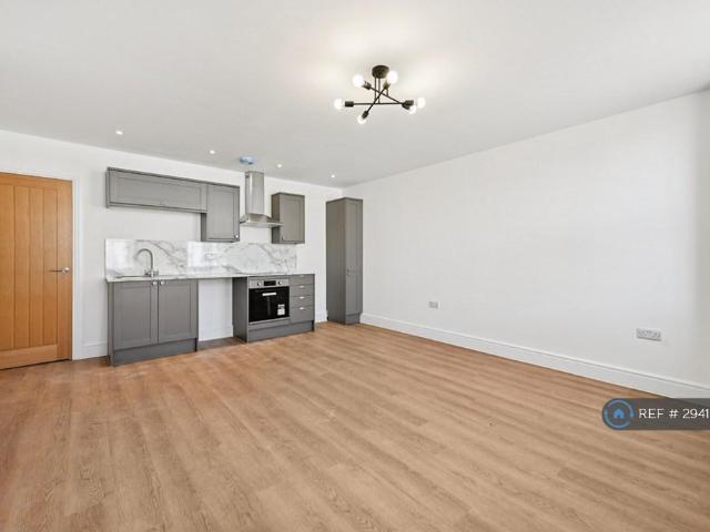 Flat for rent in Brooklands, Monks Orchard