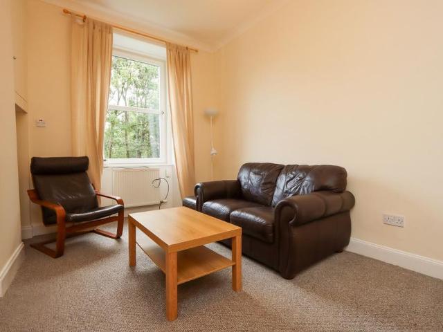 Apartment for rent in Marionville, Restalrig