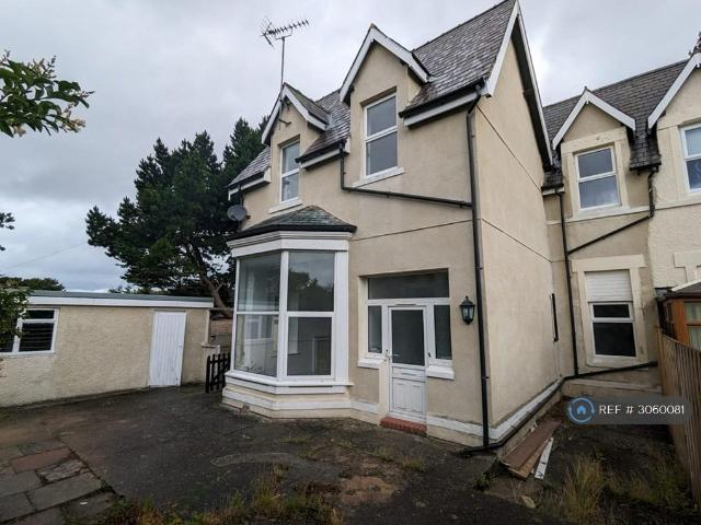 Flat for rent in Llanrhos, Conwy