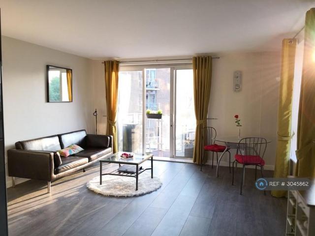 Apartment for rent in Ratcliffe, Greater London