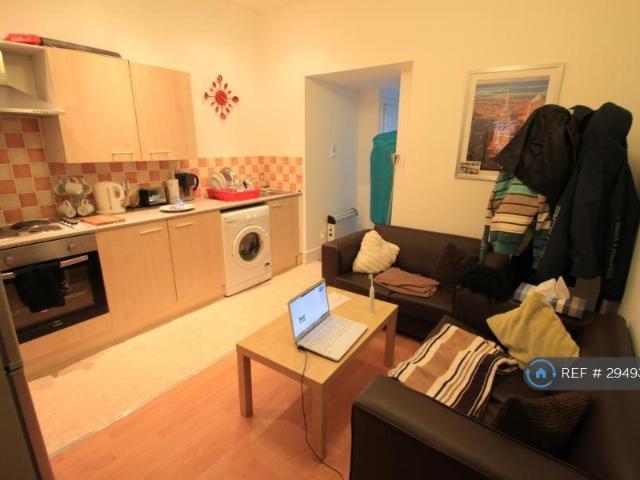 Flat for rent in Falcon Lodge, Wales