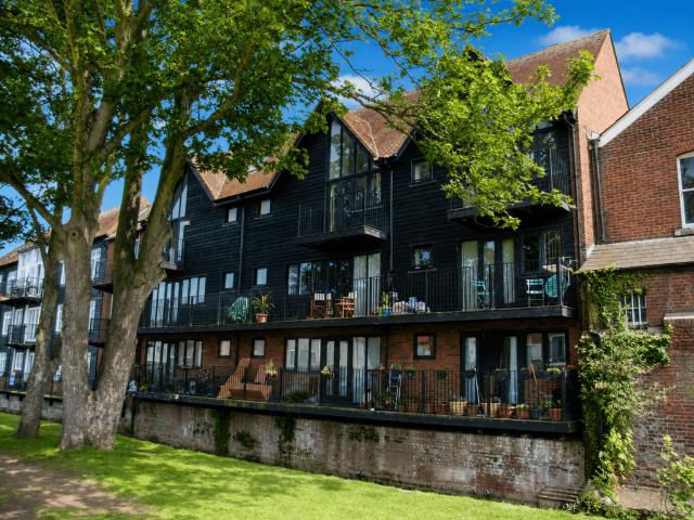 Flat for rent in St. Mildred's, The Bridge