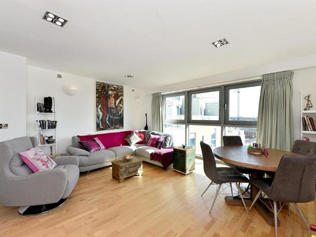 Flat for rent in Battersea, Isle Of Man