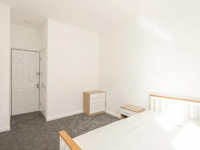 Apartment for rent in Loundsley Green, East Midlands