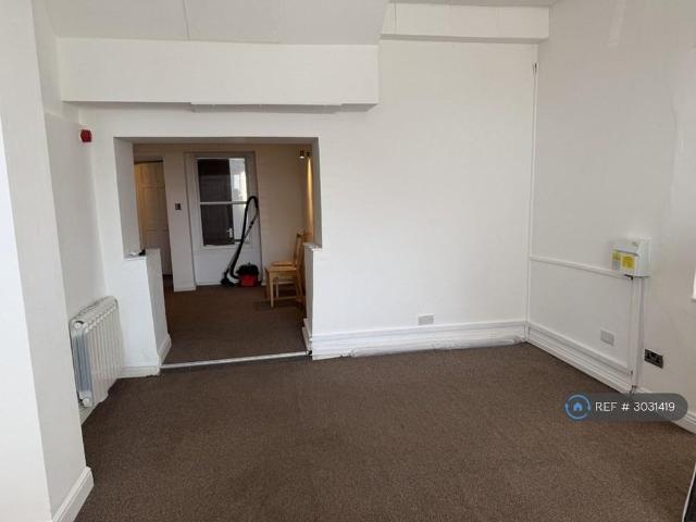 Apartment for rent in Spike Island, Feckenham