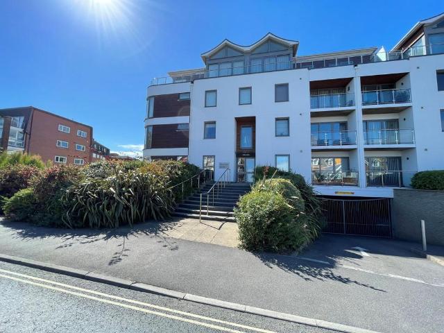 Flat for rent in Melcombe Regis, Weymouth