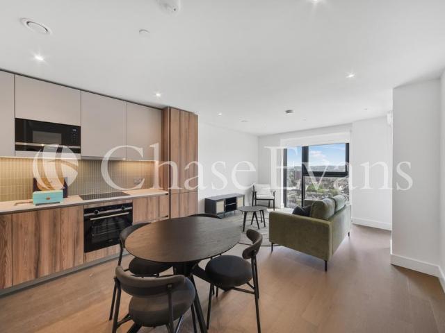 Flat for rent in Elephant and Castle, Greater London