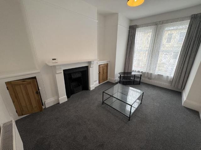 Apartment for rent in Lipson Vale, Plymouth