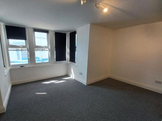 Studio for rent in Oldway, Livermead