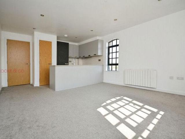 Apartment for rent in Whitehall, Acol