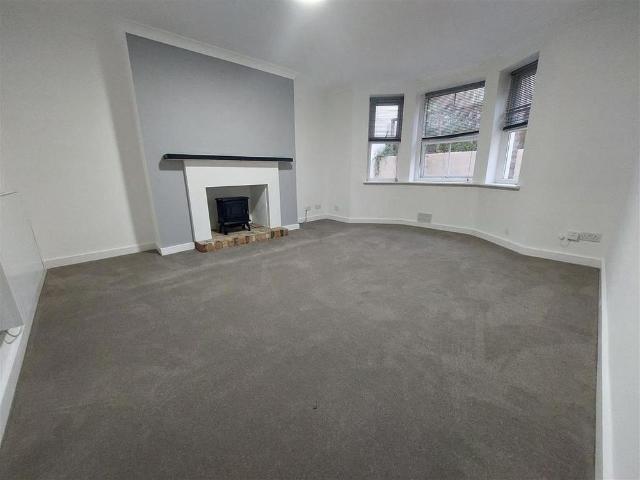 Apartment for rent in Hawkinge, Folkestone