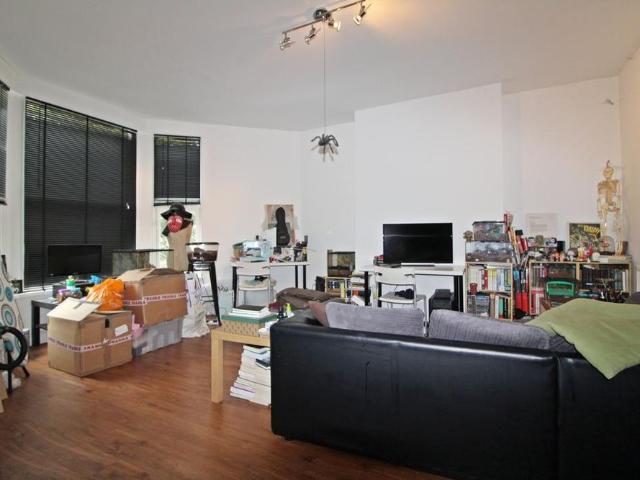 Apartment for rent in Plasnewydd, Falcon Lodge