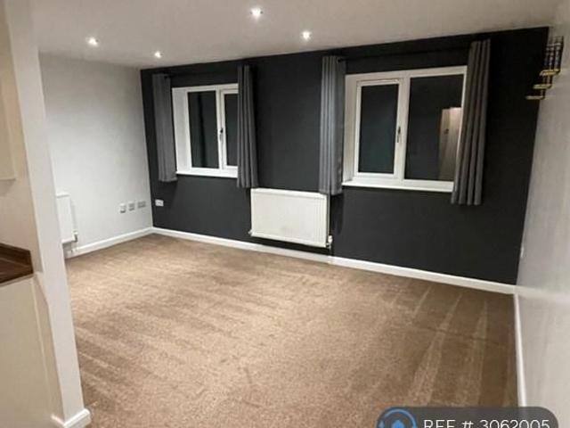 Apartment for rent in Upper Cudworth, Barnsley