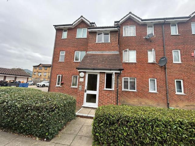 Flat for rent in Greater London