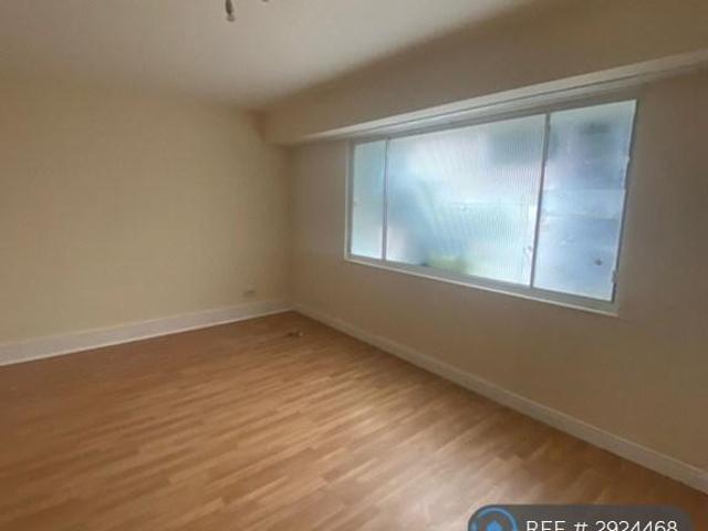 Flat for rent in Highfields, Old Wharf